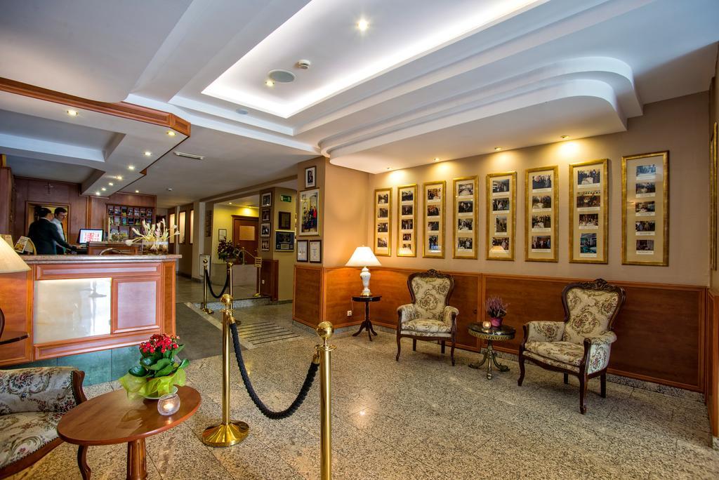 Pietrak Hotel Gniezno Exterior foto